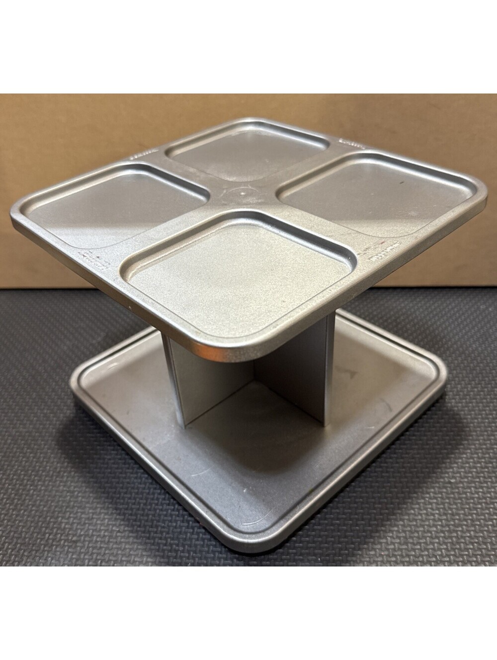Tupperware Modular Mates Spice Shaker Storage Lazy Susan 2161A-2 | Silver